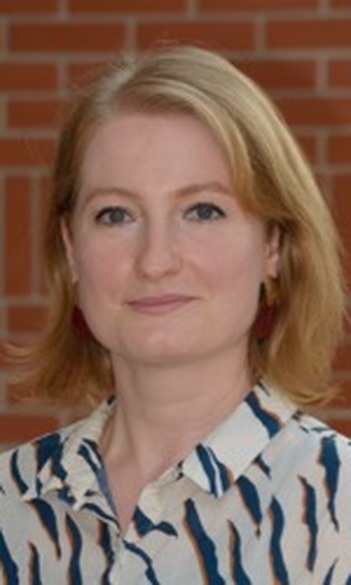 Dr. Melinda Vitéz-Cservenák , PhD