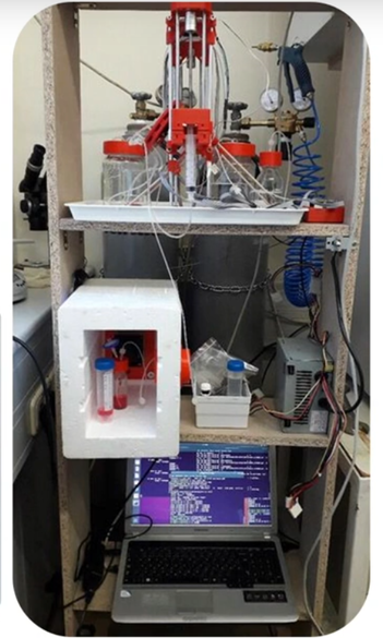 Millifluidic developments for the design of an automated medium-change system